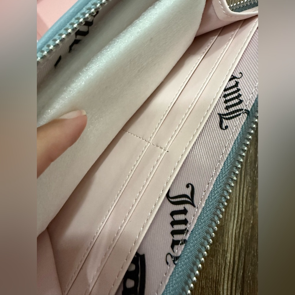 Juicy Couture Denim Wallet🩵 - Picture 6 of 7